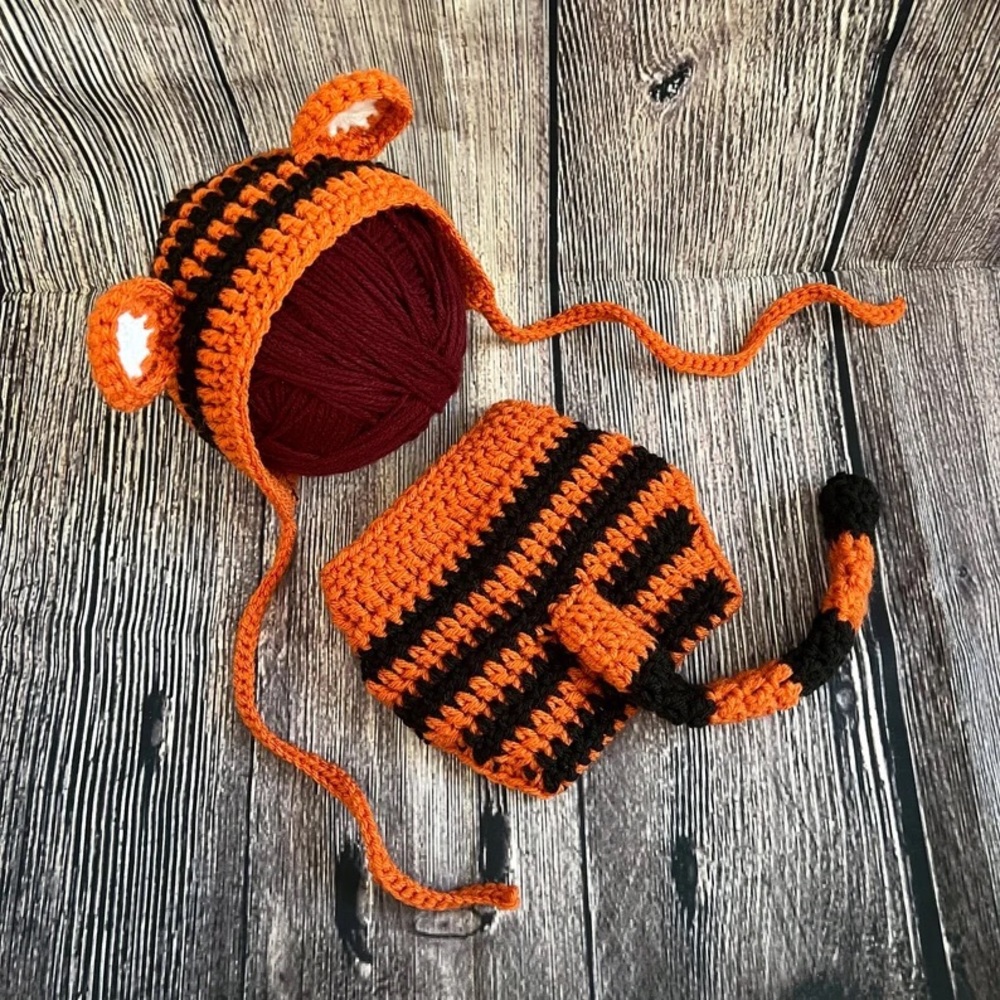 Baby tiger newborn photoshoot outfit - worn once for pictures! Handmade!